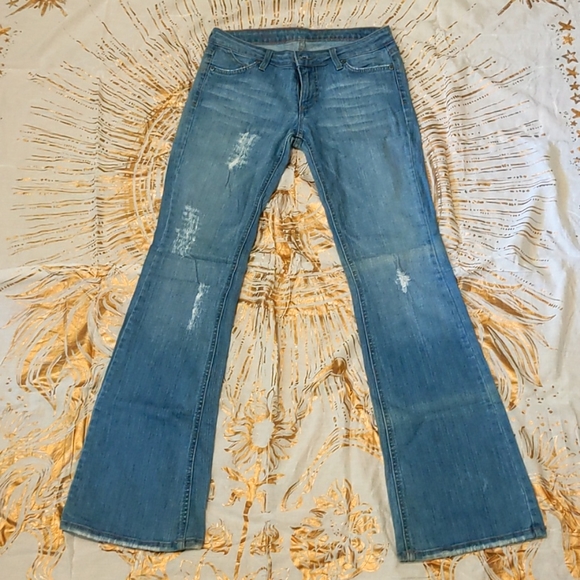 Embroidered Jeans LOVE IS ALL WE NEED! ❤️ - Picture 6 of 9